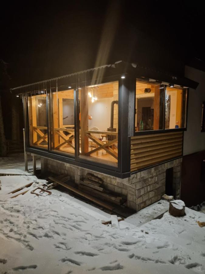 Black Lake Chalet ชาเบลียค ภายนอก รูปภาพ