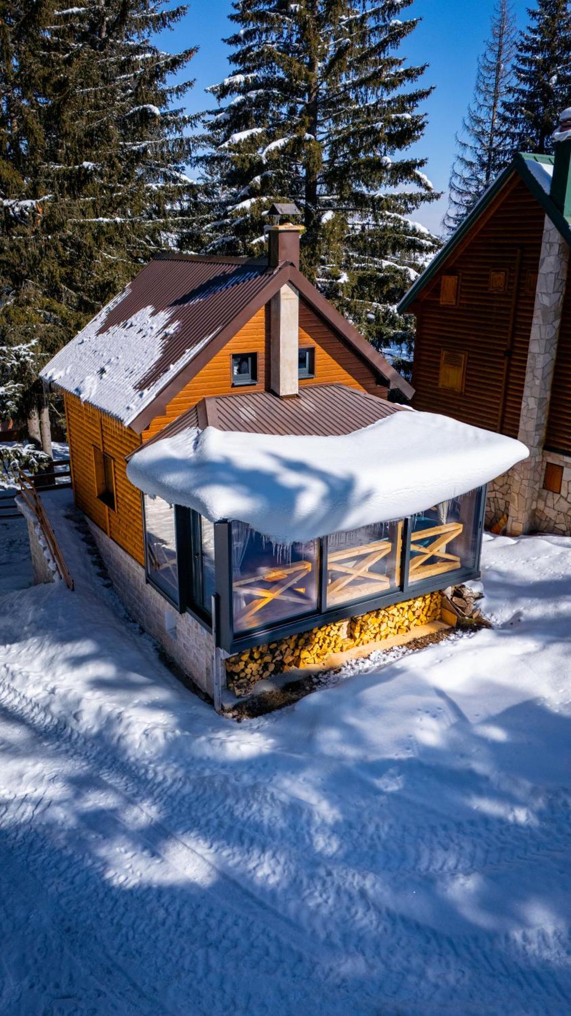 Black Lake Chalet ชาเบลียค ภายนอก รูปภาพ