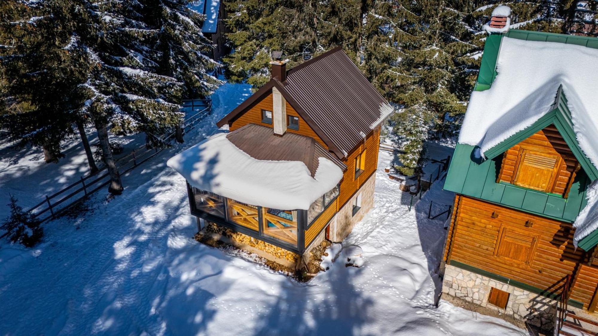 Black Lake Chalet ชาเบลียค ภายนอก รูปภาพ